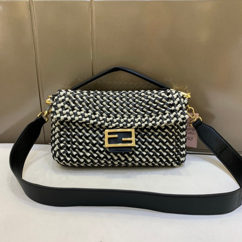 Fendi Baguette in Black Leather and White Fabric 2032