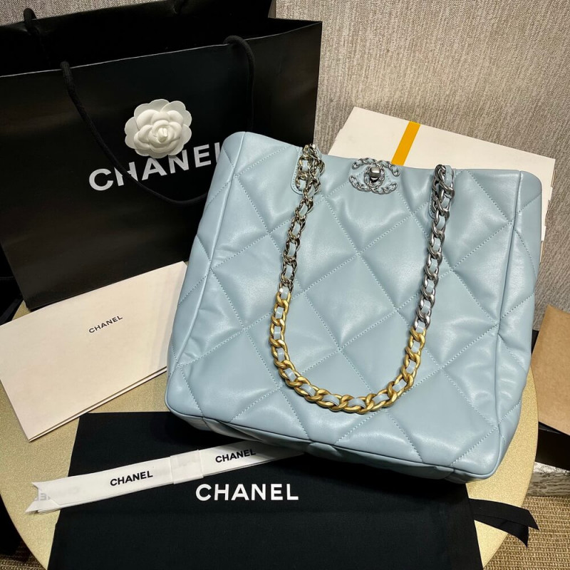 Chanel 19 Shopping Bag Lambskin AS3519
