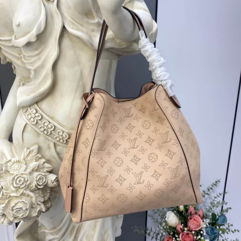 Louis Vuitton Hina MM M54354
