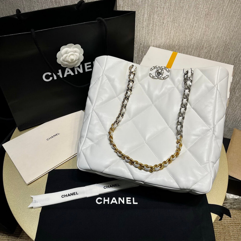 Chanel 19 Shopping Bag Lambskin AS3519