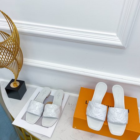 Louis Vuitton low heel slippers LV