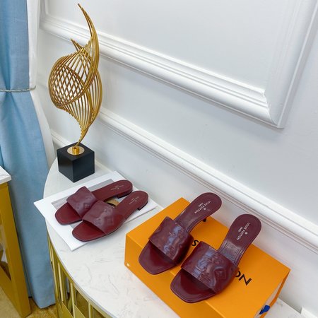 Louis Vuitton low heel slippers LV