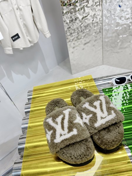 Louis Vuitton LV Wool Slippers