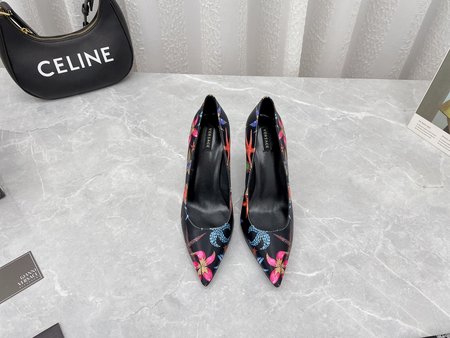 Versace simple art style women s shoes