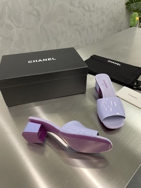 Chanel patent leather jelly sandals