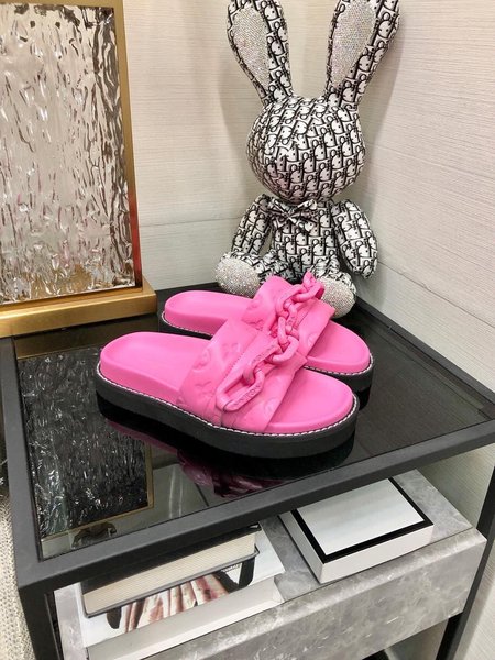 Louis Vuitton chain slippers