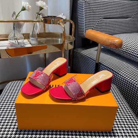 Louis Vuitton Slippers Lamb fabric TPU transparent film Genuine leather outsole