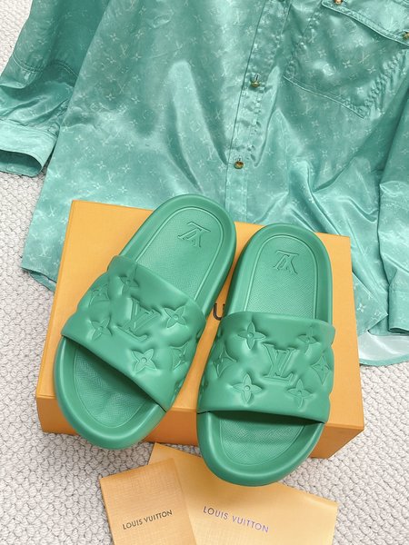 Louis Vuitton LV MonoGram slippers