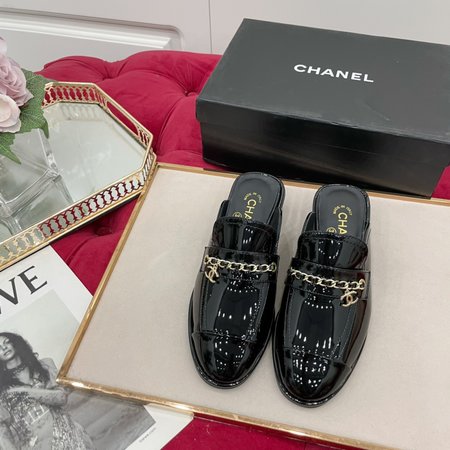 Chanel chain buckle slides