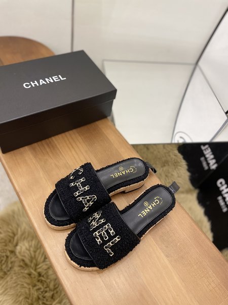 Chanel clogs