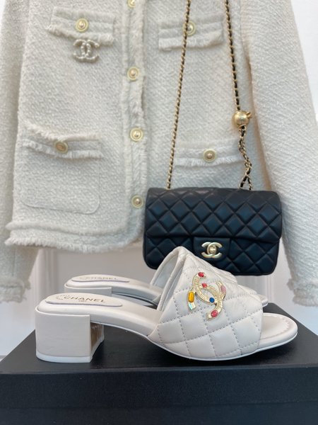 Chanel CC Logo Sliders in Lambskin