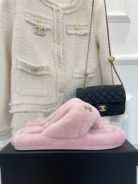 Chanel CC wool slippers