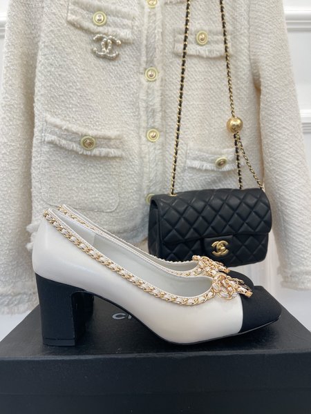 Chanel Chain Butterfly lambskin
