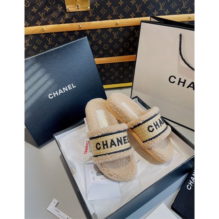 Chanel Fur slippers