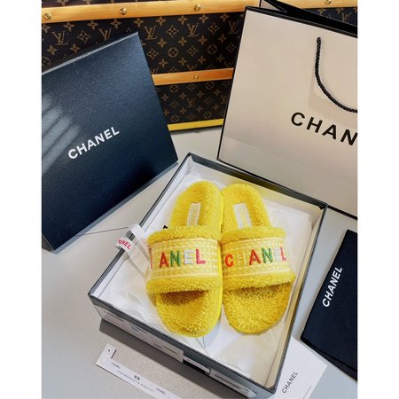 Chanel Fur slippers