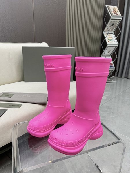 Balenciaga Balenciaga Crocs co-branded new hole-in-the-wall rain boots