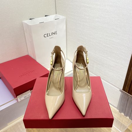 Valentino High heel