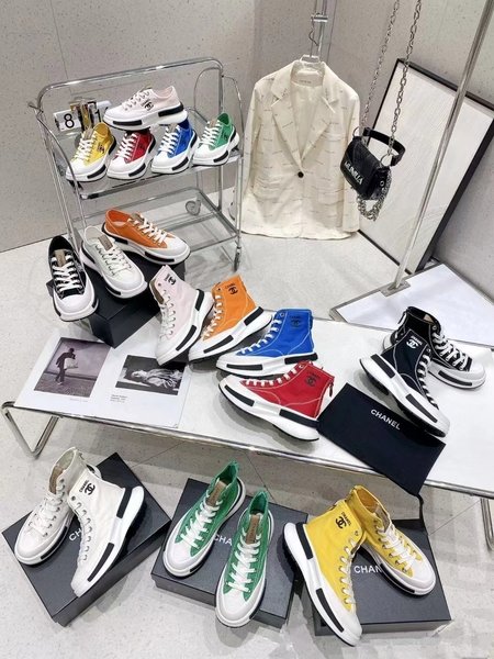 Chanel leather sneakers