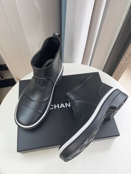 Chanel TPU one-piece rain boots